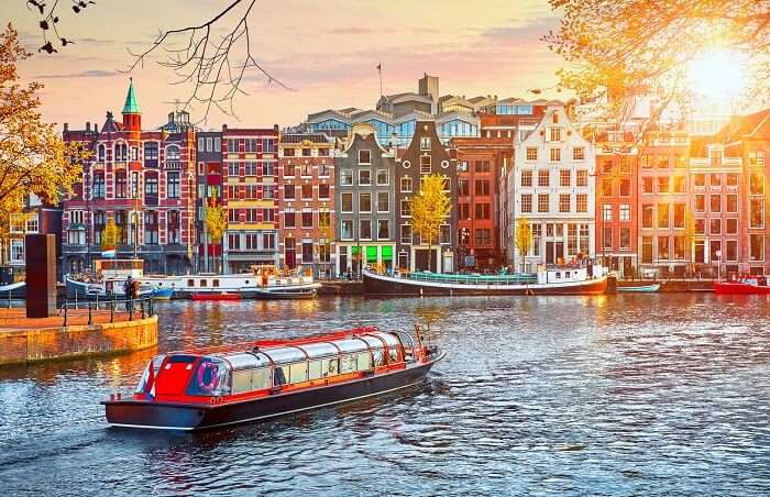 should you visit amsterdam in february