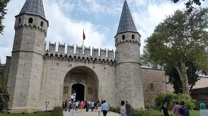Topkapı_Main_Entrance