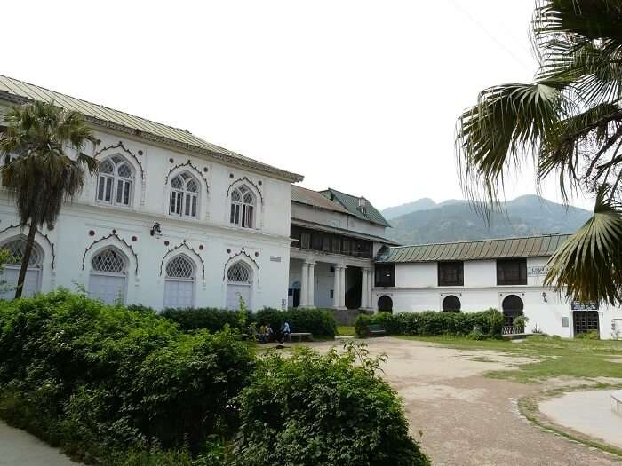 premises of Chandi Palace