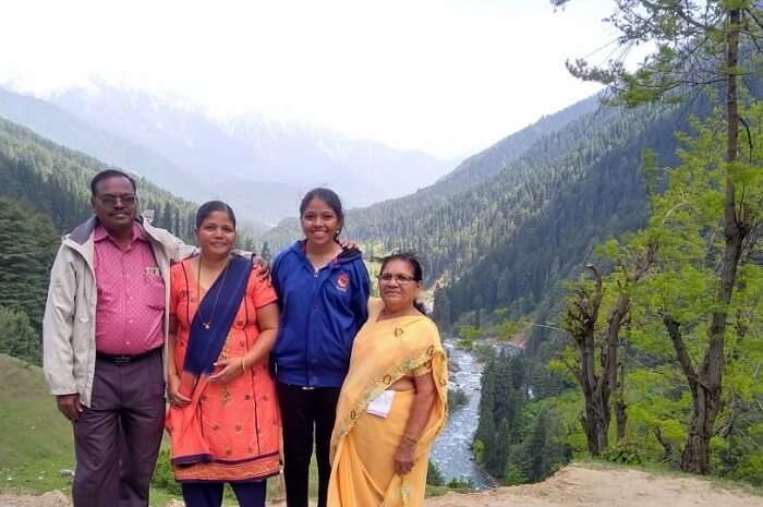 kashmir trip with parents