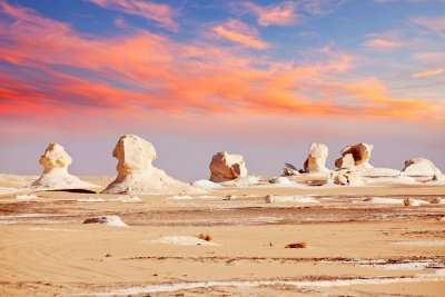 scenic site of White desert: one of the best places to visit in Egypt