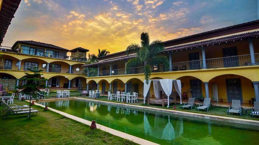 resort sur la mer