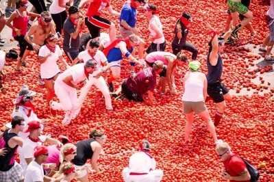 tomatina, famous Spanish Festival 