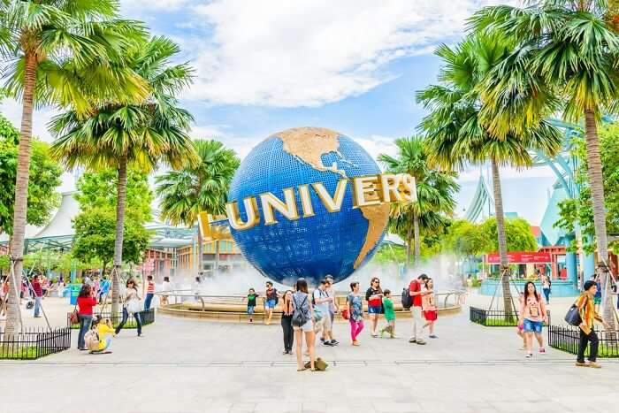 globe at entrance of universal studios