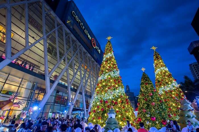 Bangkok Thailand Dec 30 2018 People On Christmas And Happy New