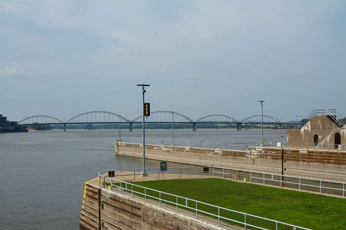 dam on rock island