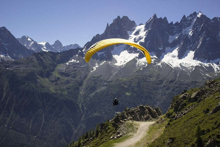 Paragliding in lower surface