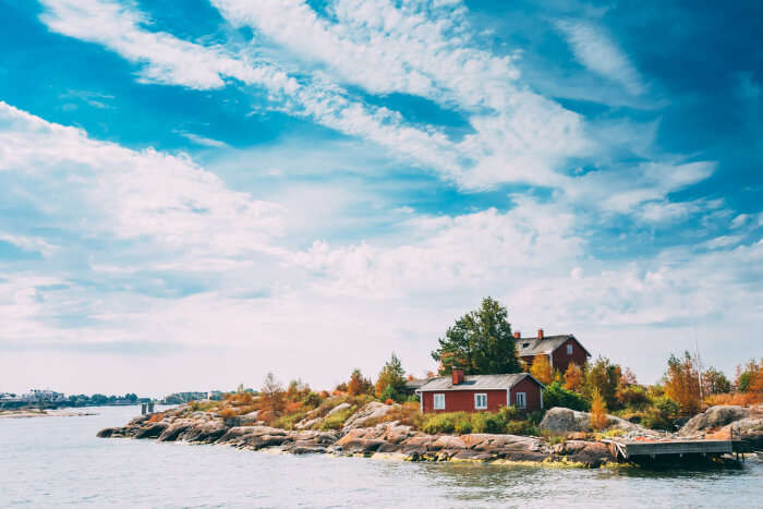 lakeside cottages