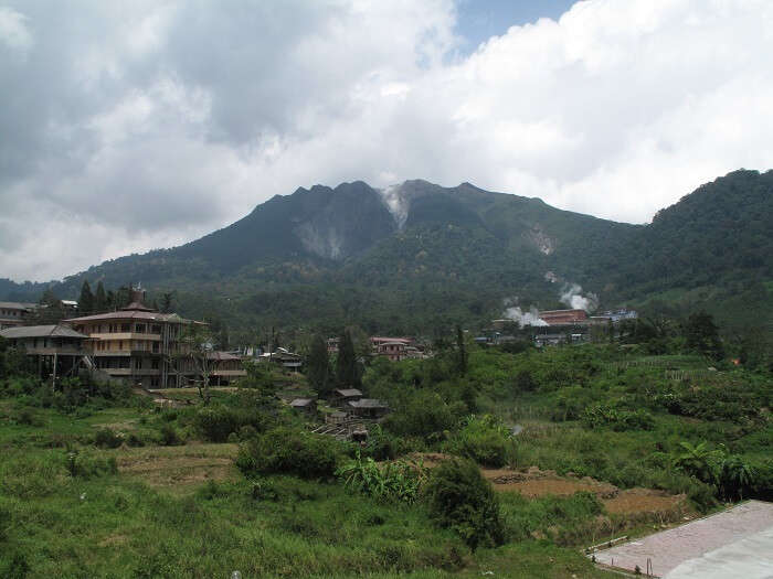 small volcano that is not dormant