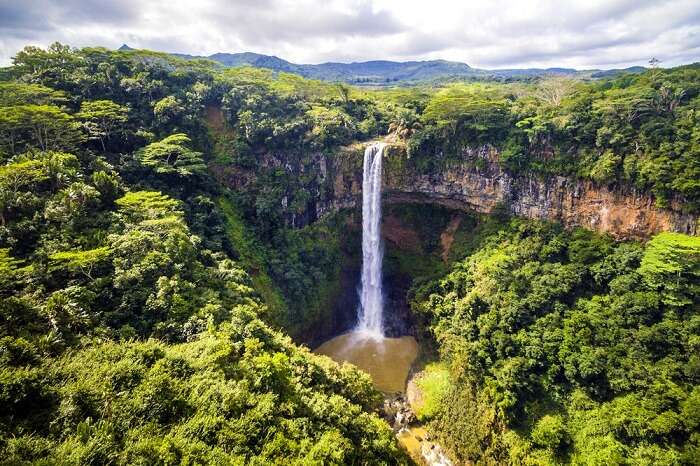 An All-Inclusive Guide For Exploring Chamarel Waterfalls