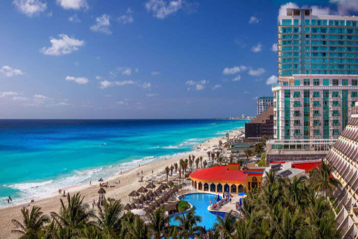 places to go out in cancun