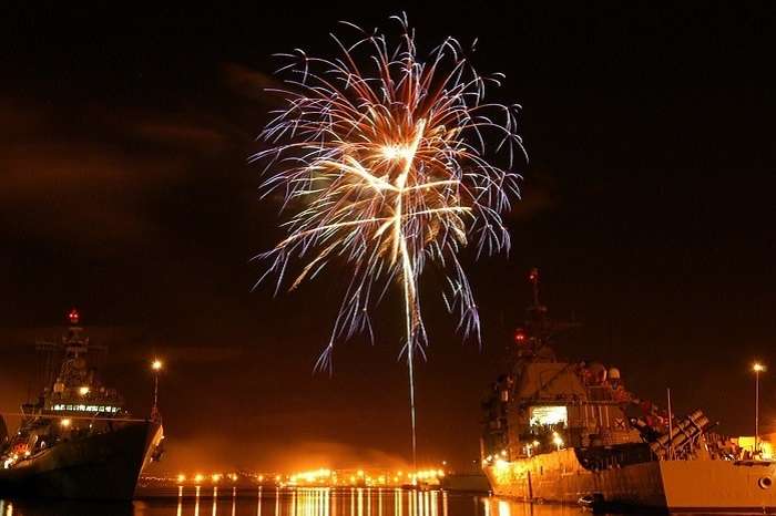  New Year’s Eve Fireworks at Honolulu