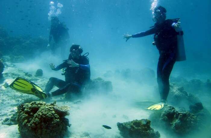 diving in seawater