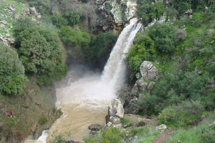 Saar Waterfall