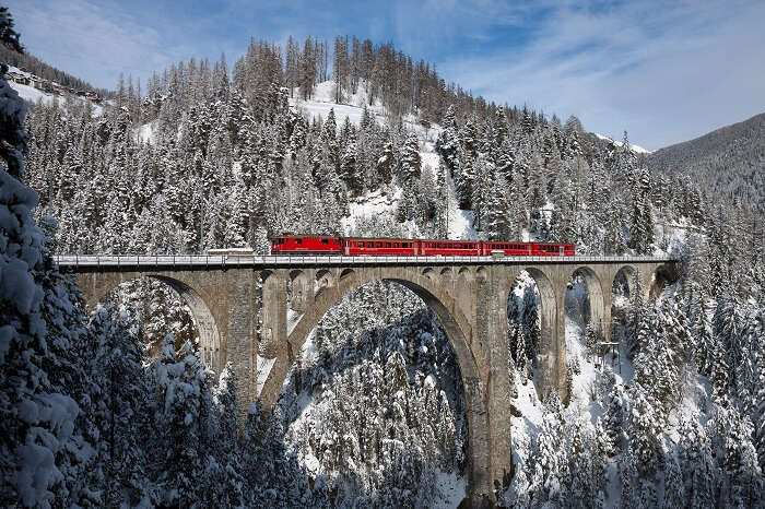 City to Snow: 11 Outfits I Wore in Switzerland