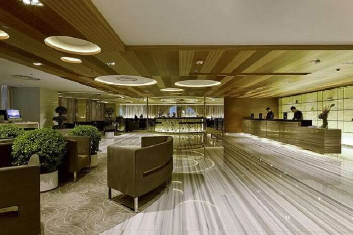 Hotel_lobby_nnrk