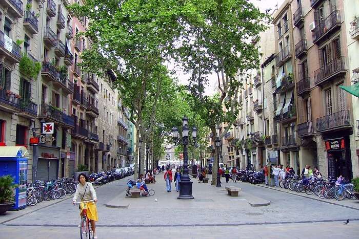 Beautiful-Streets-In-Barcelona