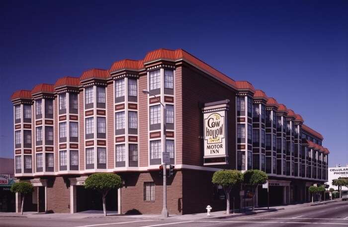 Cow Hollow Inn and Suites
