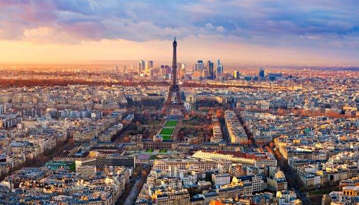 Don't miss the 10 best views in Paris! Meet the Locals in France