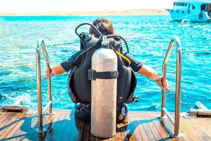 scuba dving in greenland