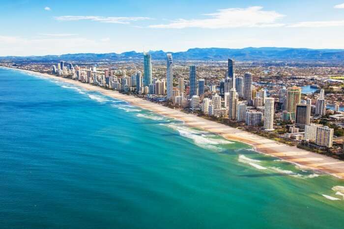 best time to travel queensland