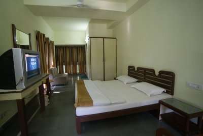Plain room view of the Aalloa Hills Resort