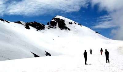 Manali is among the best places to experience snowfall in India 