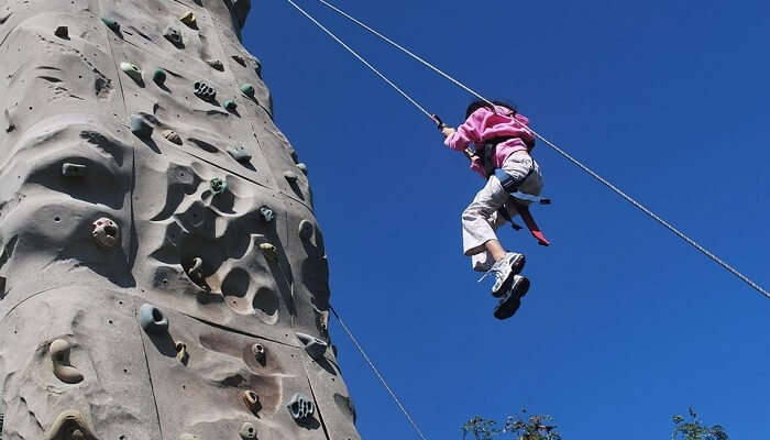 Rappelling