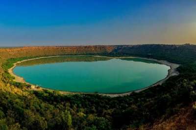 The bewitching lake in Lonar is a perfect hideout near Mumbai for couples.
