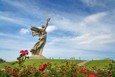statue of mother land russia