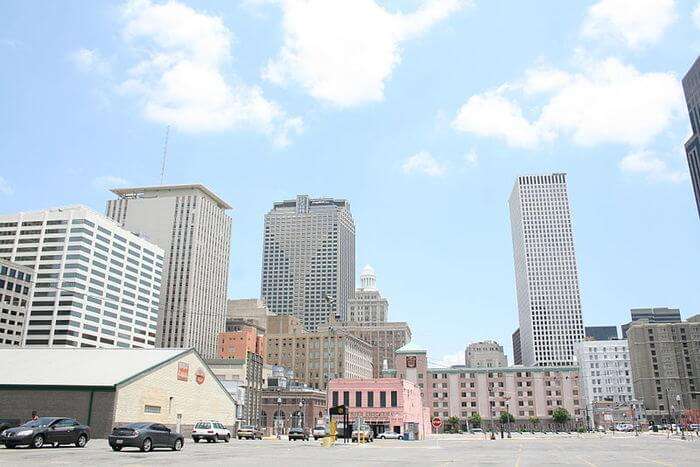 800px Skyscrapers Downtown In New Orleans USA 700x467 