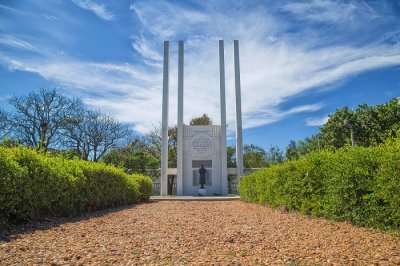 A majestic view of French War Memorial , one of the best places to visit in Pondicherry
