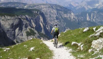 make the memories of the Bike tour in Switzerland and give a pump to your adernaline