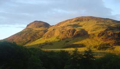 Trek up to Arthur’s Seat