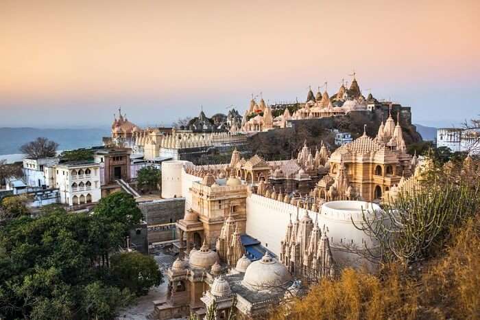 beautiful Jain temples in Bhavnagar