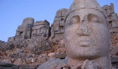 A gigantic view of Mount Nemrut which is one of the amazing things to do in Turkey
