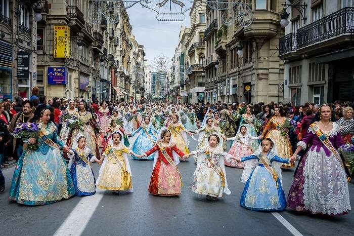 parade of fallas