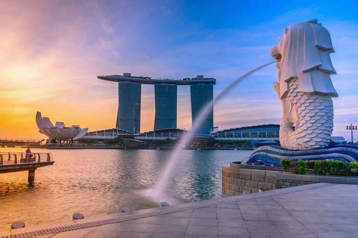 places to visit near Merlion Park cover