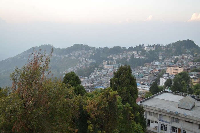 Best Time For Paragliding In Darjeeling