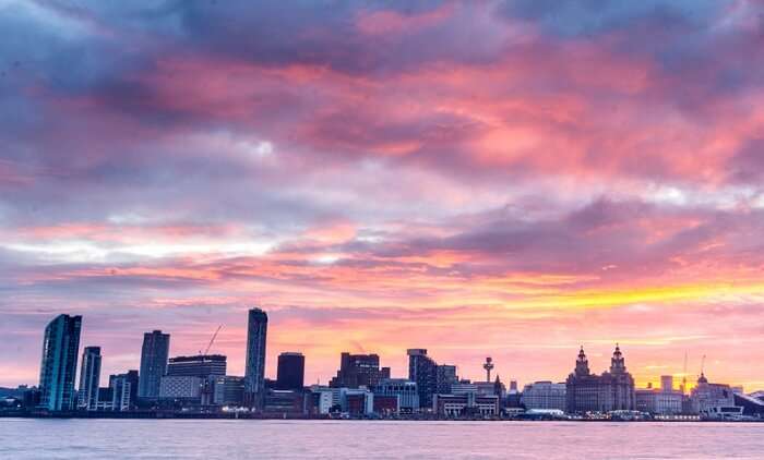 The gorgeous skyline of Liverpool in evening