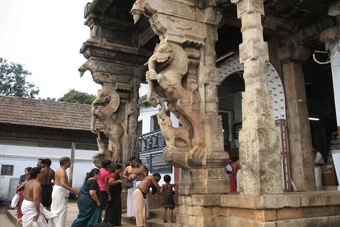 Padhmanabhswamy Temple Idol & Architecture