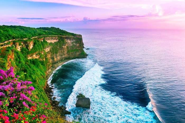 Top 12 Restaurants In Uluwatu Bali That Serve Amazing Dishes In 2022!