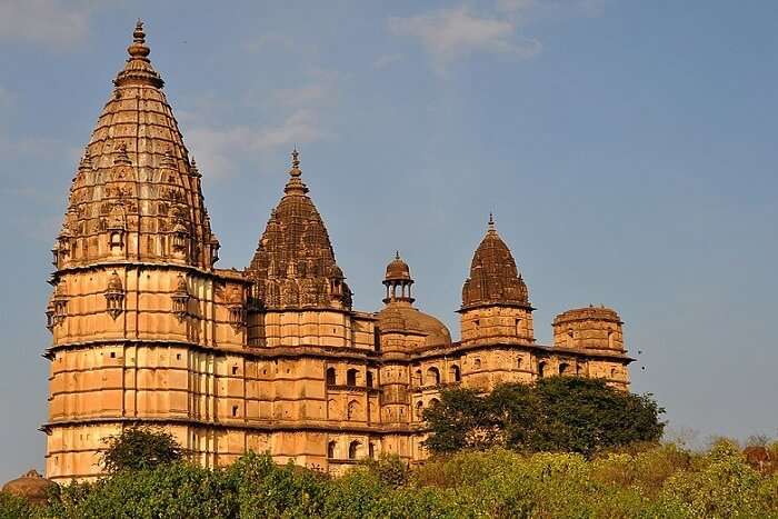 Chaturbhuj Temple Orchha - a blend of fort, temple and palace