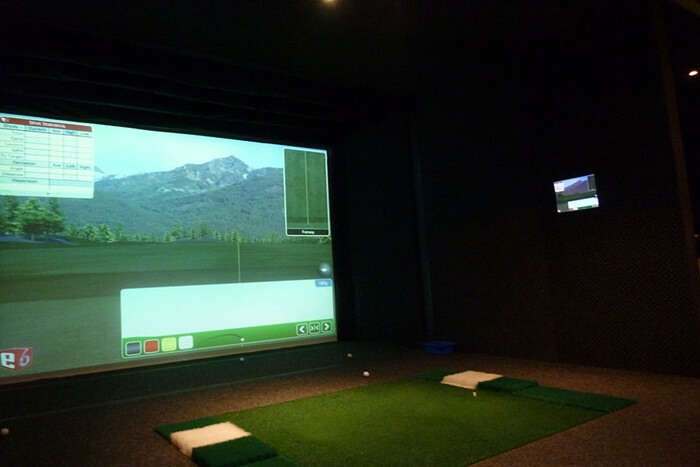 Indoor Golf