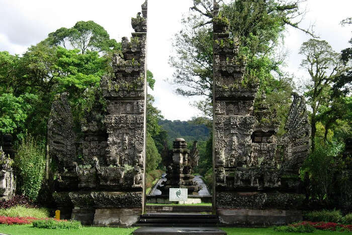 Best Places To Visit Near Kebun Raya Bali For 2 Days Tour