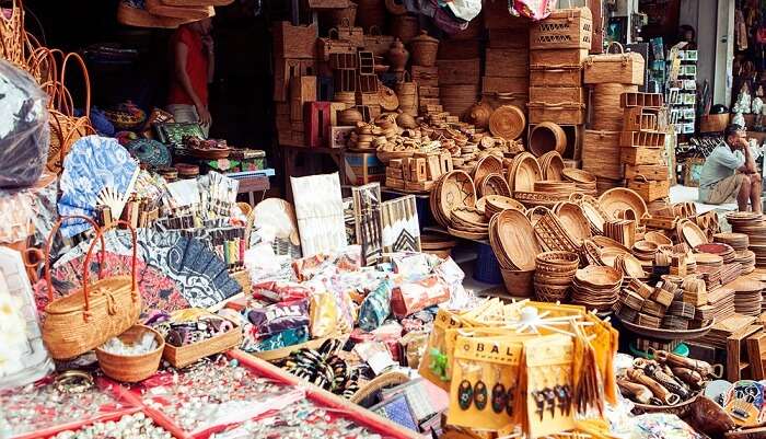 shopping in bali