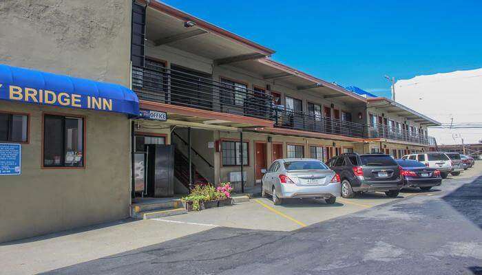 Bay_Bridge_Inn