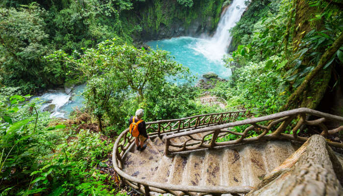 safe places to visit in costa rica