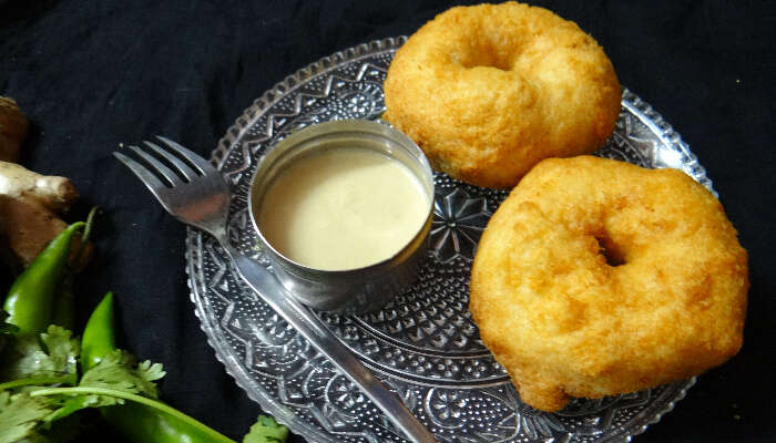 Tea And Vada