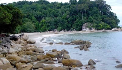  Teluk Cempedak Beach